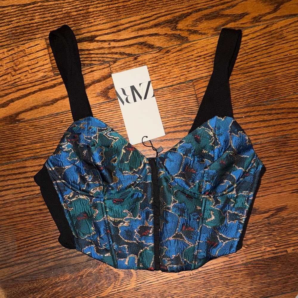 Zara Women's Black and Blue Patterned Crop Top